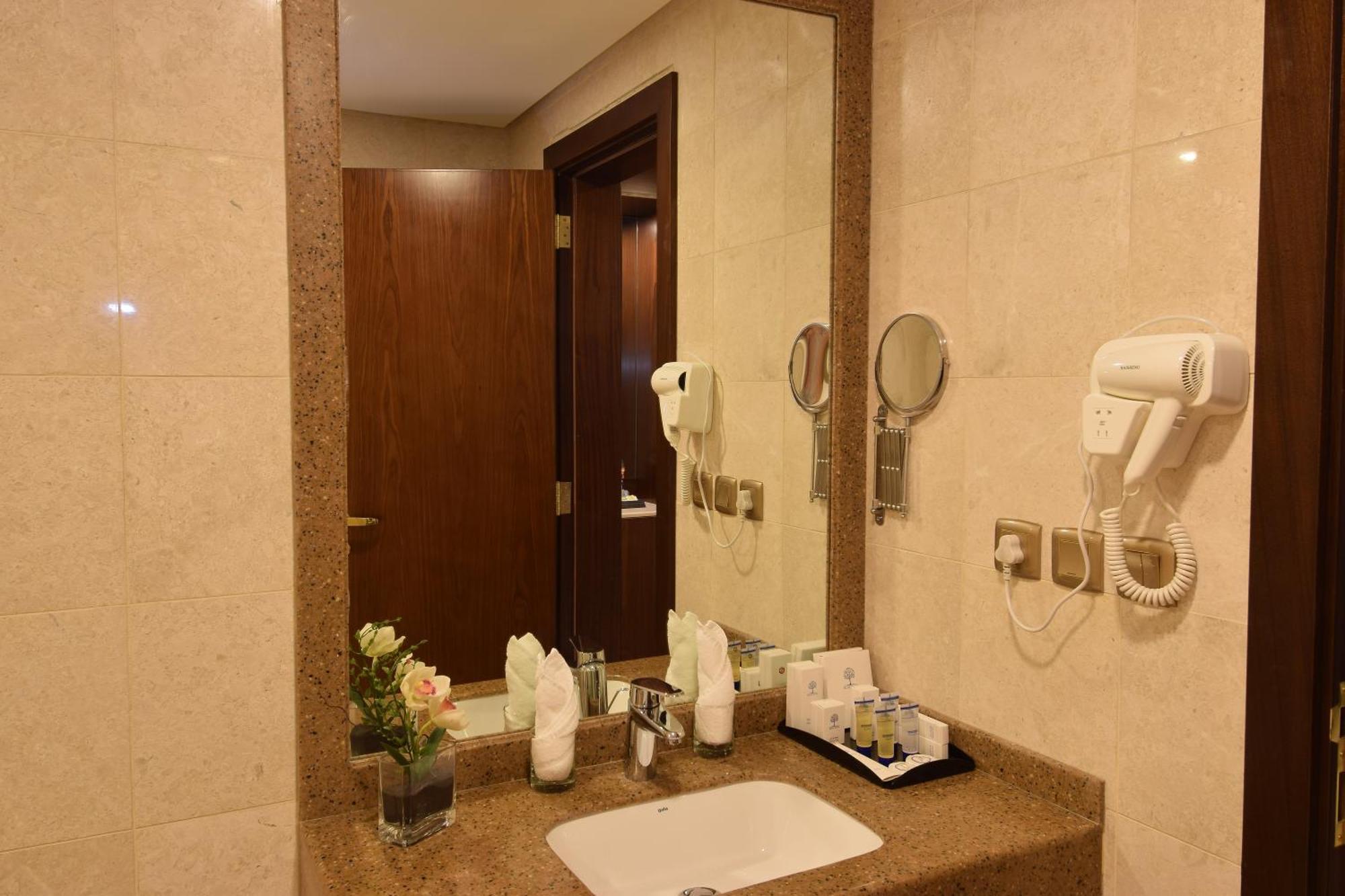 Zaha Al Munawara Hotel Medine Dış mekan fotoğraf